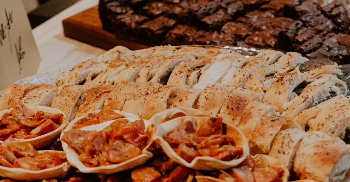 How to Incorporate Spanish Flavours into Festival Catering