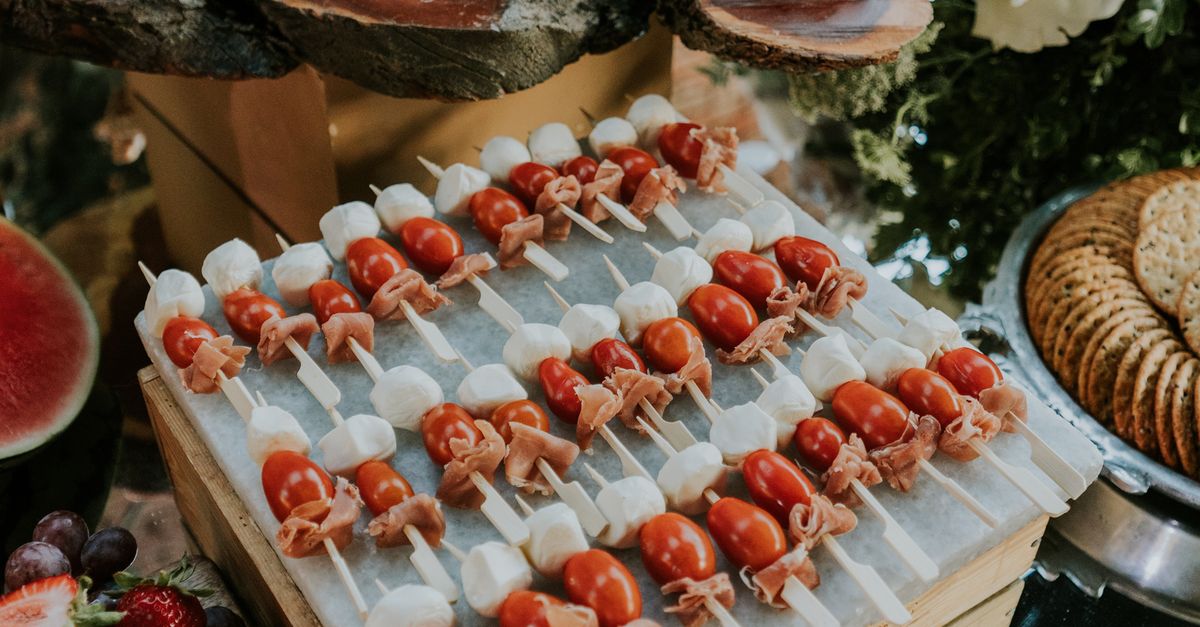 The Benefits of Choosing Spanish Food for Workplace Celebrations